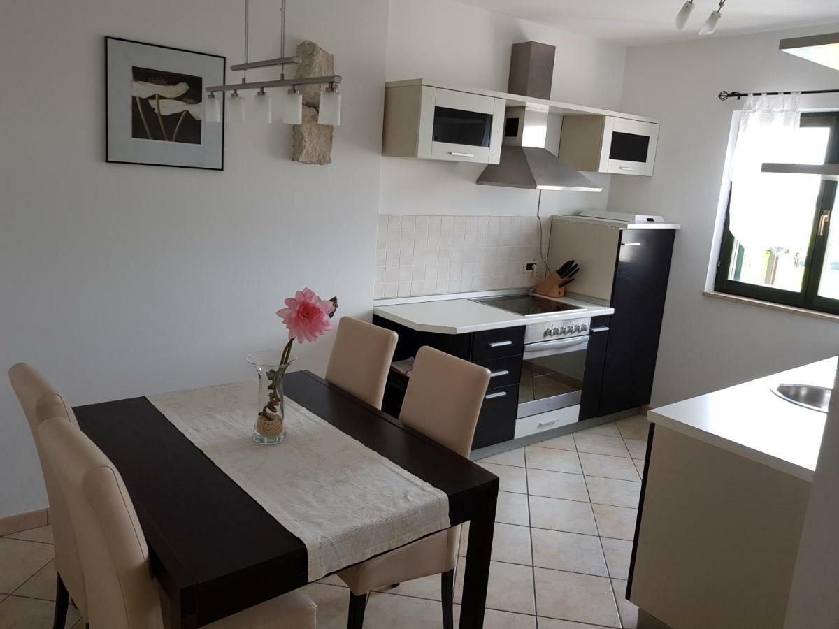 Ferienhaus Topic Vrsar Εξωτερικό φωτογραφία